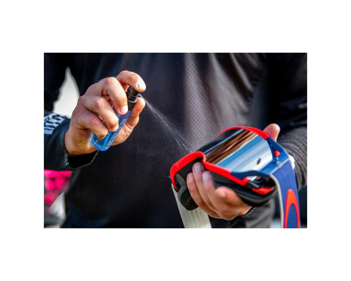 Muc-Off Visor/Lens/ Goggle Cleaning Kit (Version 2) - view 2
